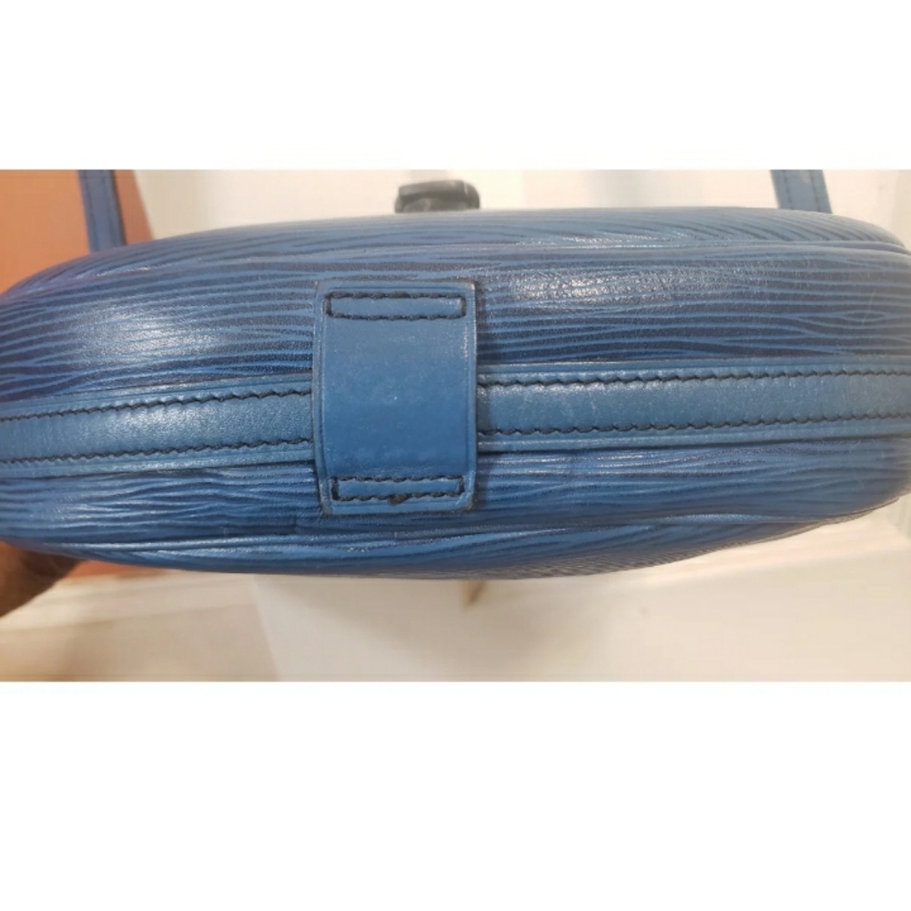 LOUIS VUITTON LEATHER JUENE FILLE EPI SHOULDER/CROSSBODY Toledo Blue π - Picture 4 of 16